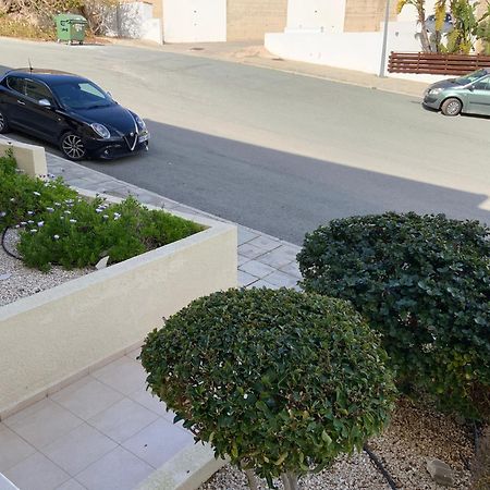 Beautiful 2 Bed Apartment In Peyia Valley, Paphos Экстерьер фото