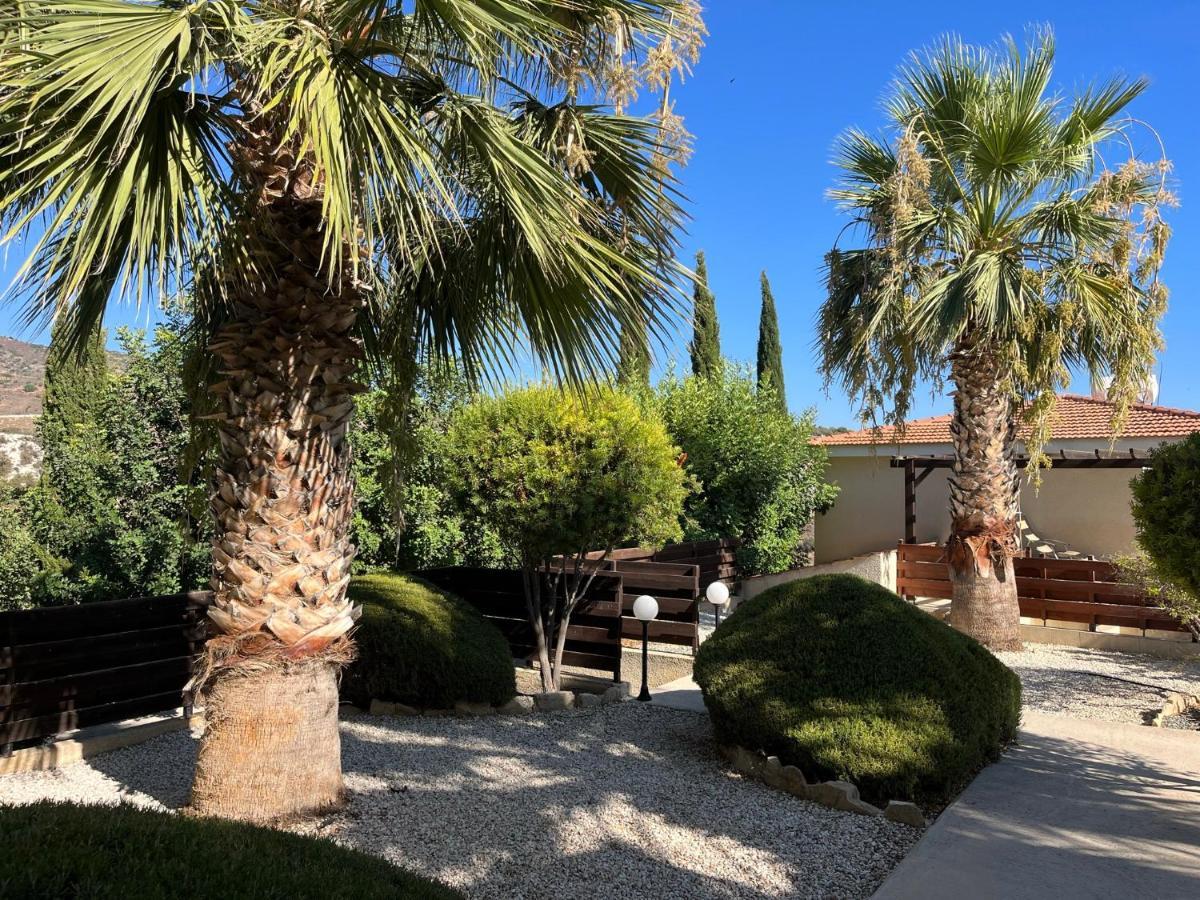 Beautiful 2 Bed Apartment In Peyia Valley, Paphos Экстерьер фото