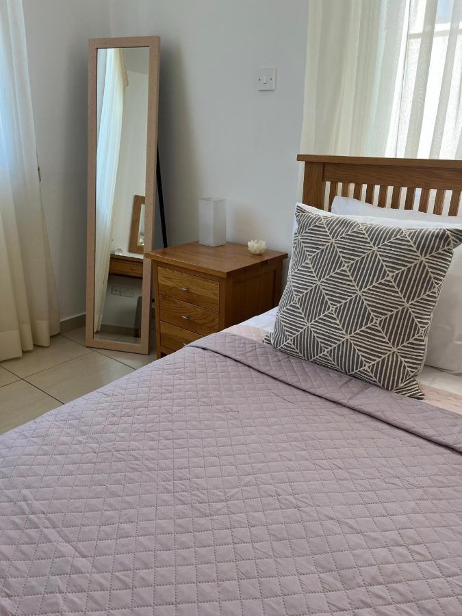 Beautiful 2 Bed Apartment In Peyia Valley, Paphos Экстерьер фото