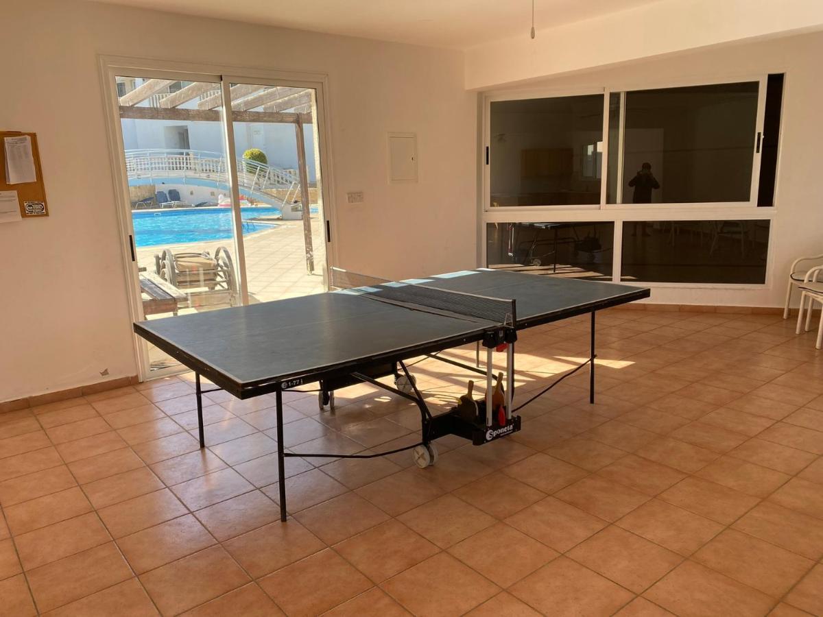 Beautiful 2 Bed Apartment In Peyia Valley, Paphos Экстерьер фото